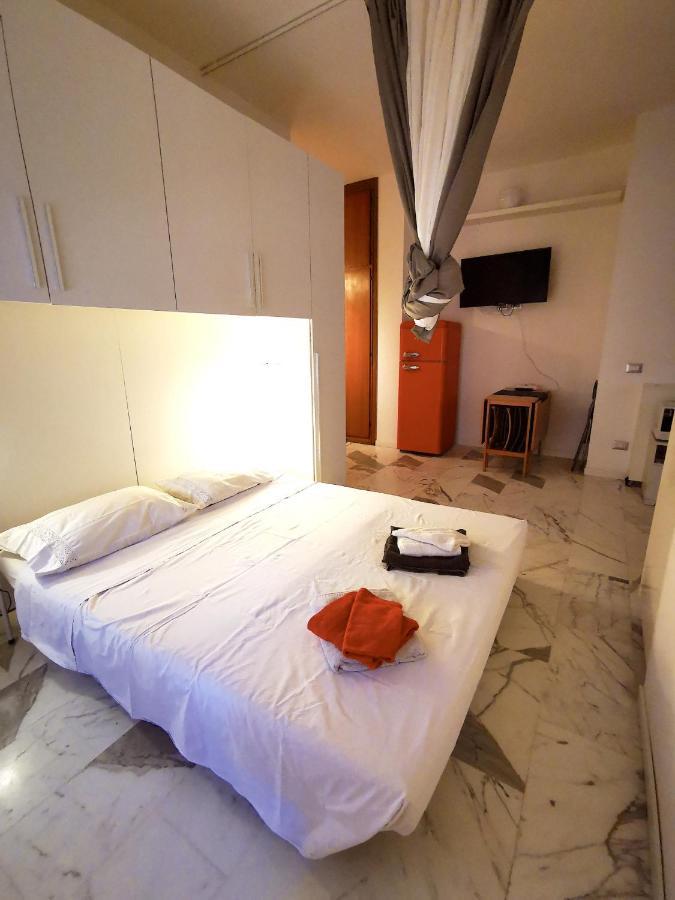 Rouge Studio - 10 Min From Vatican Apartment Ngoại thất bức ảnh