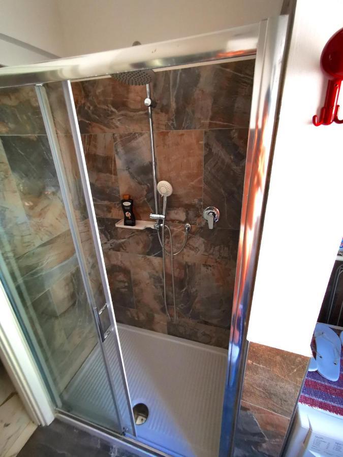 Rouge Studio - 10 Min From Vatican Apartment Ngoại thất bức ảnh